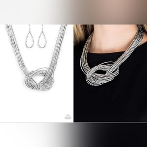 On-Trend Necklace - Seed Bead Fashion Accessory